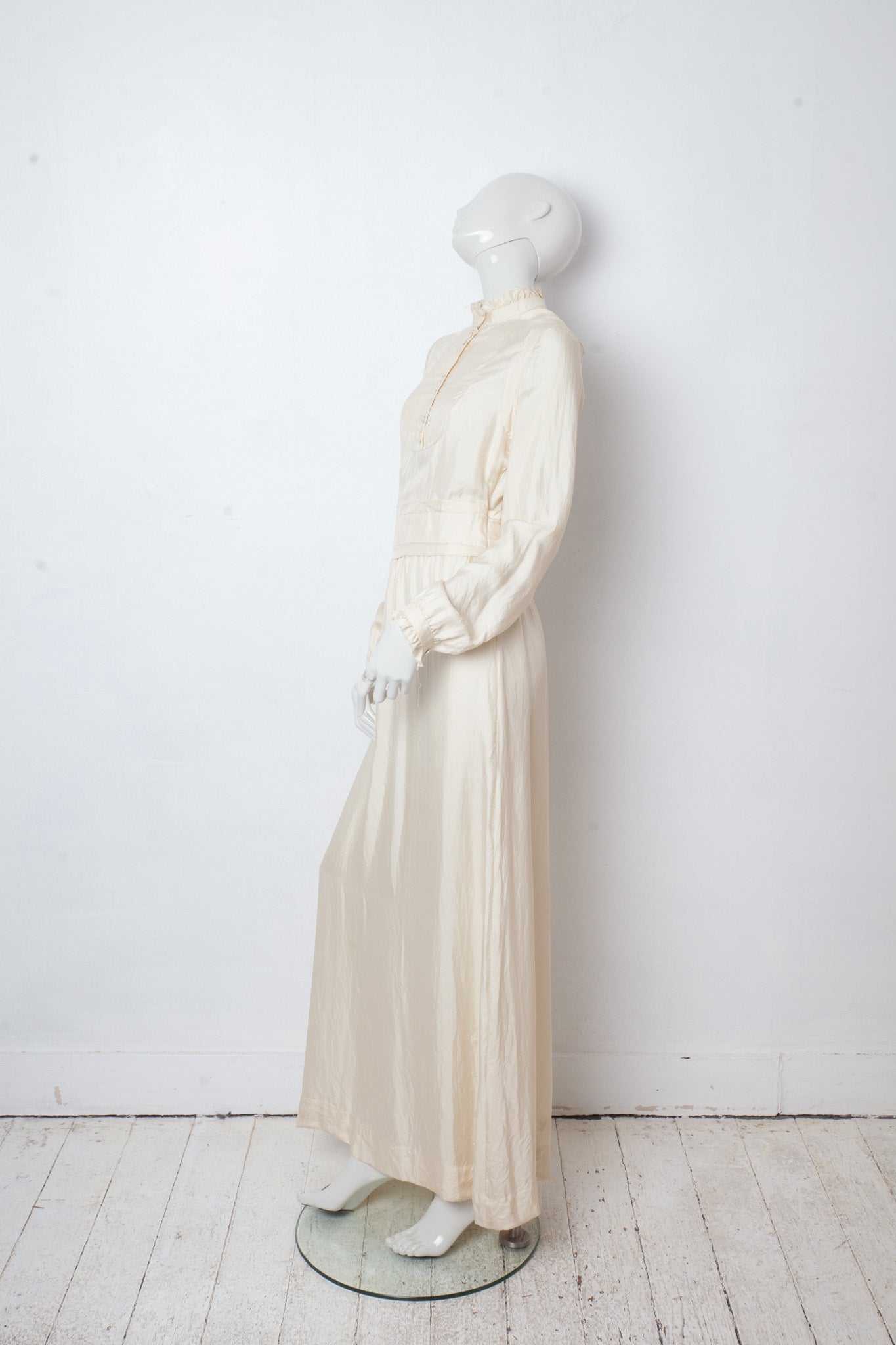Veronique Branquinho FW 2006 ivory silk evening dress