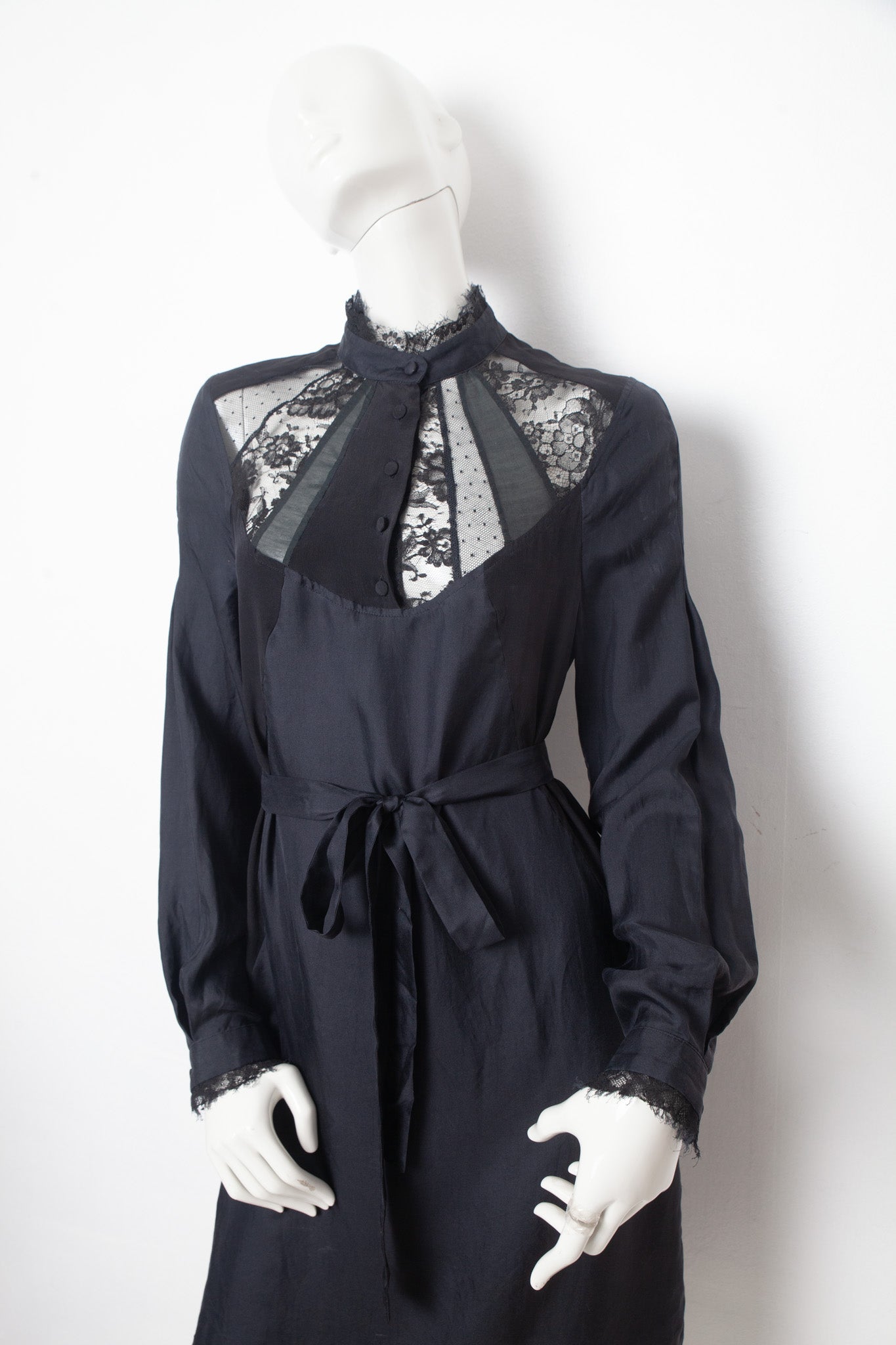 Veronique Branquinho FW 2006/2007 black silk and lace dress
