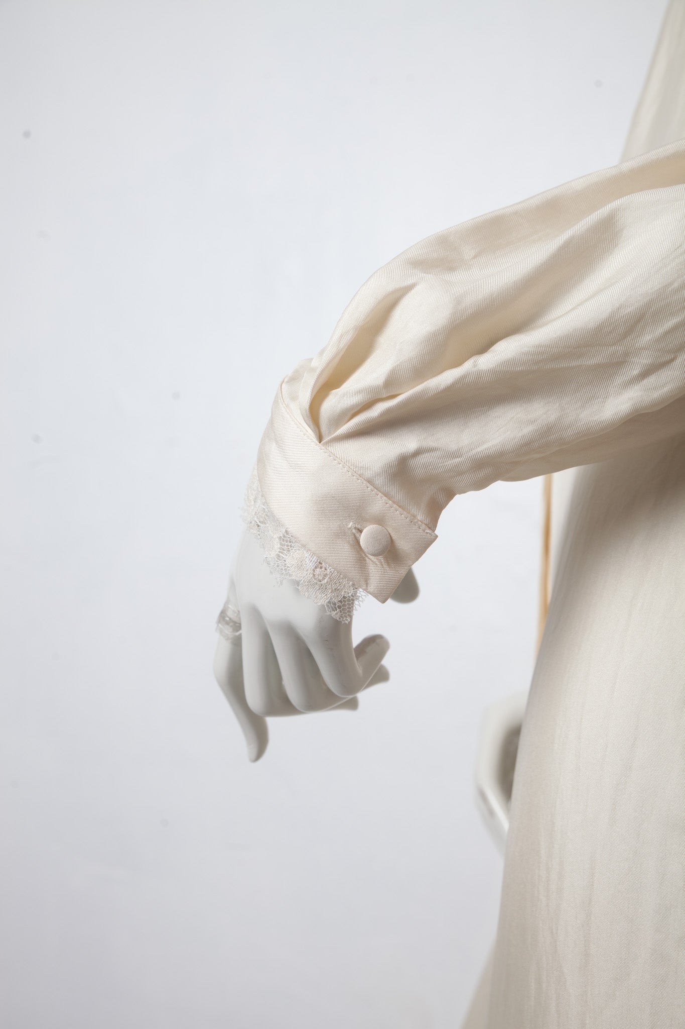 Veronique Branquinho FW 2006/7 eggshell white silk and lace dress