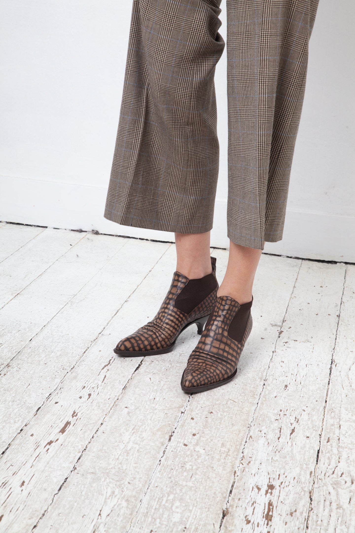Miu Miu 2000's brown croc embossed leather ankle boots size 36,5