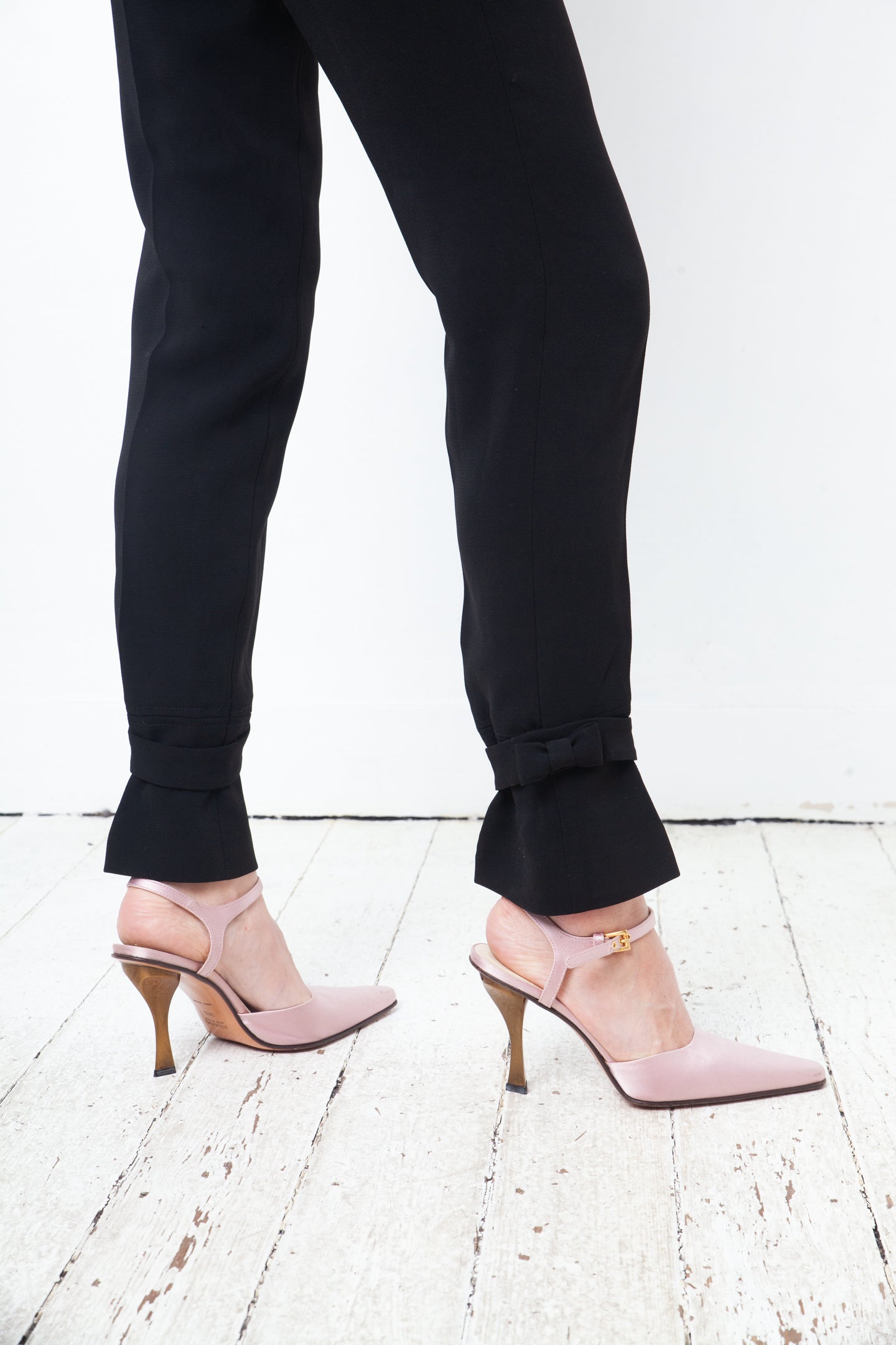 Prada 90's silk soft pink pointy heels with ankle strap size 38,5