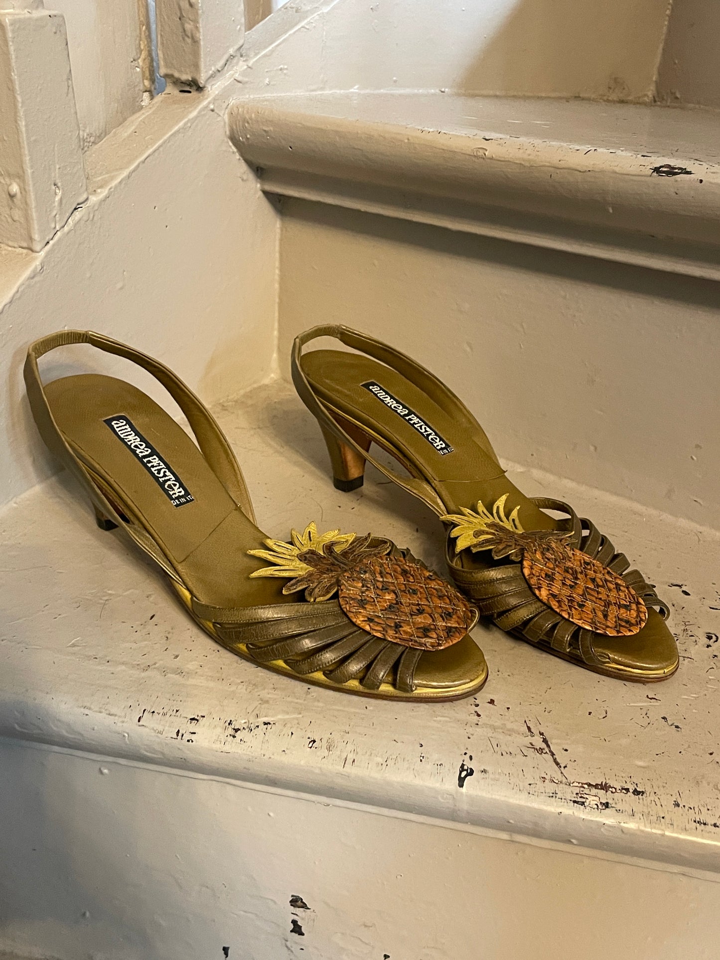 Andrea Pfister 80's khaki leather pineapple sandals size 39