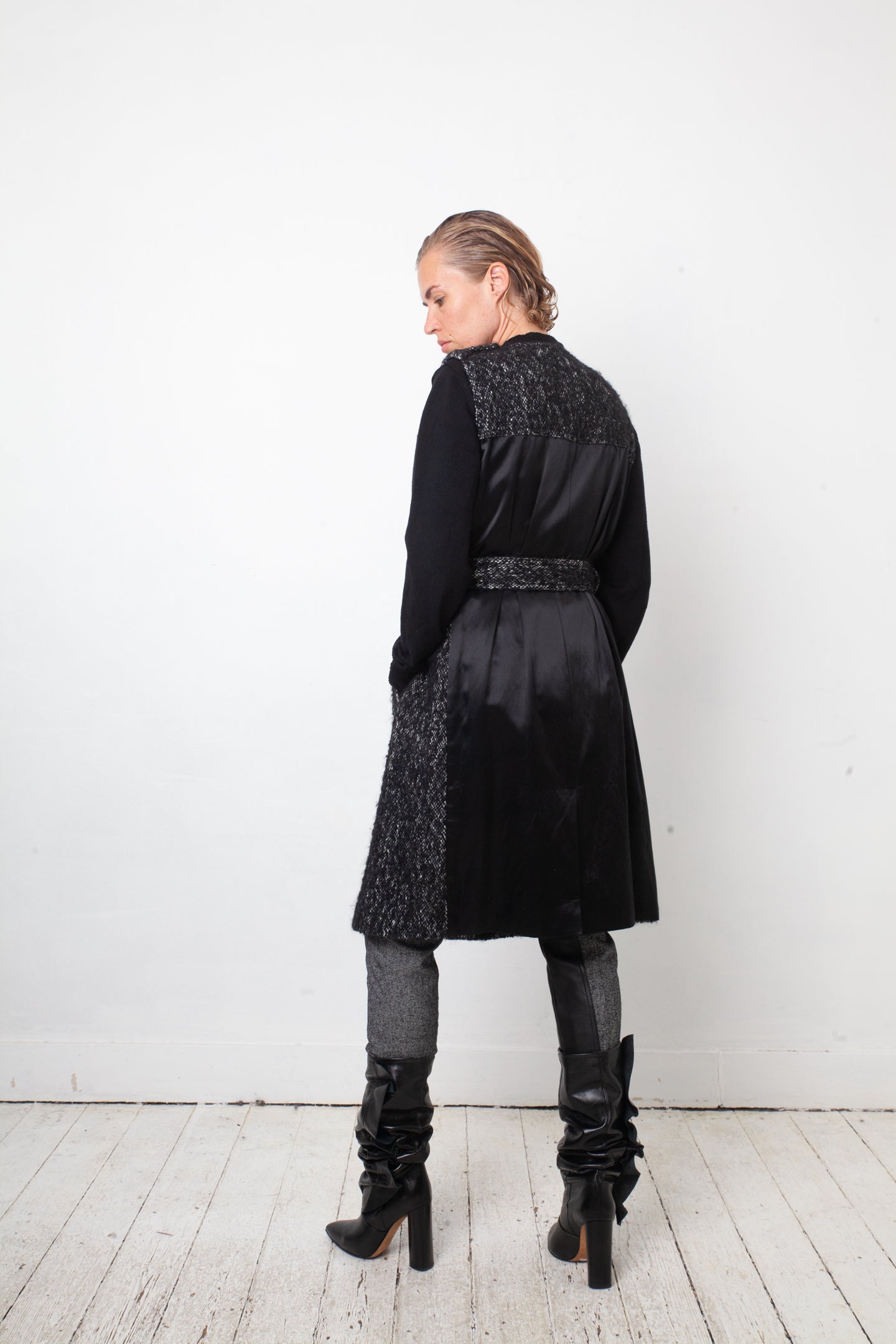 Dries van Noten 2010's sleeveless wool bouclé grey coat with belt