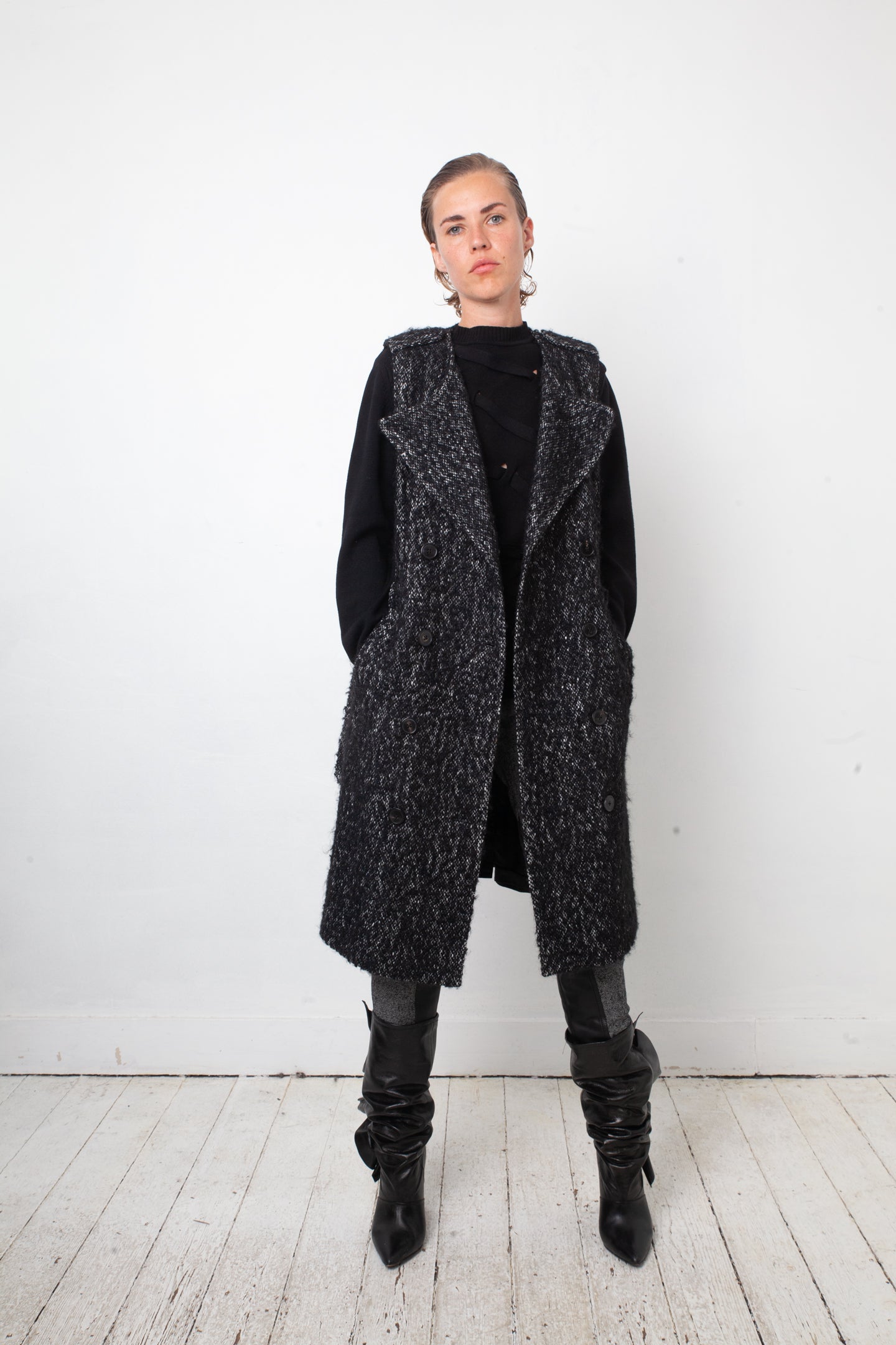 Dries van Noten 2010's sleeveless wool bouclé grey coat with belt