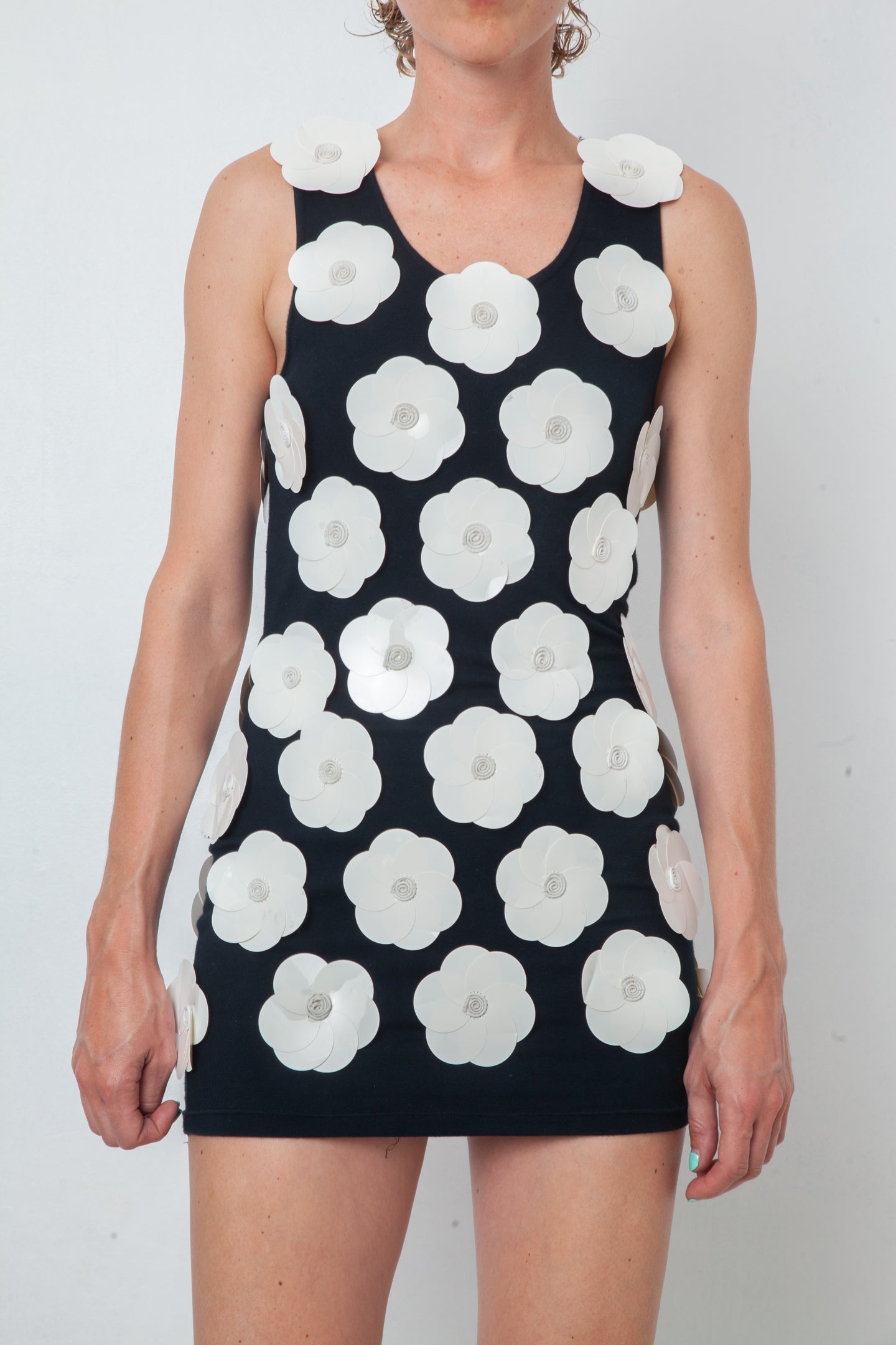 IRIÉ 2000's 3D white plastic flower black tube dress