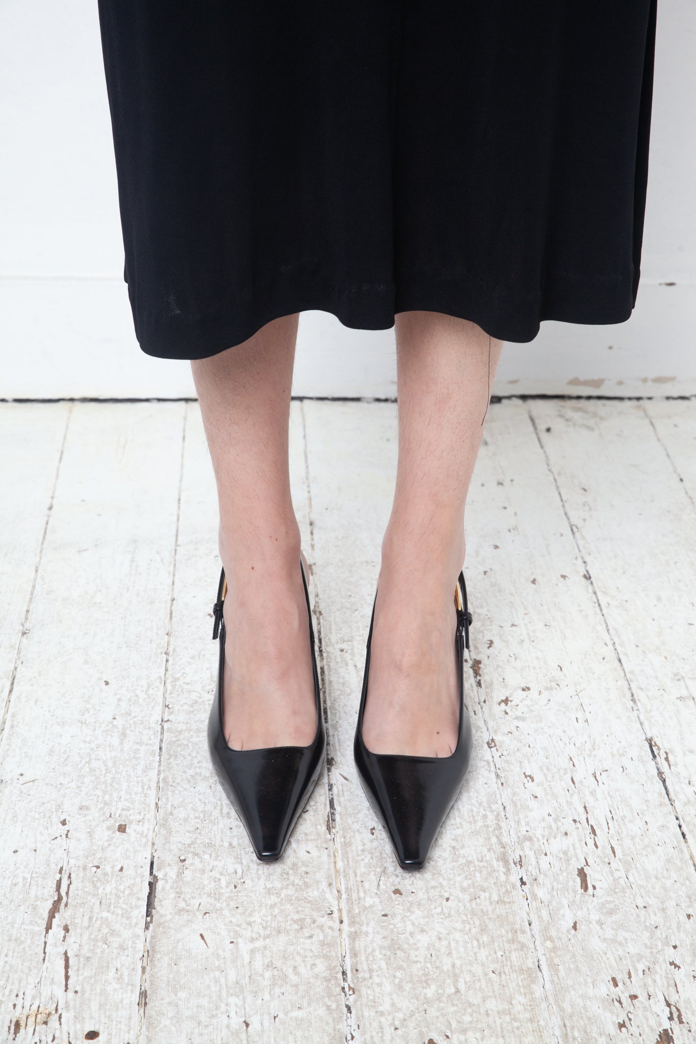 Saint Laurent pointy toe leather black heels with golden heel size 37