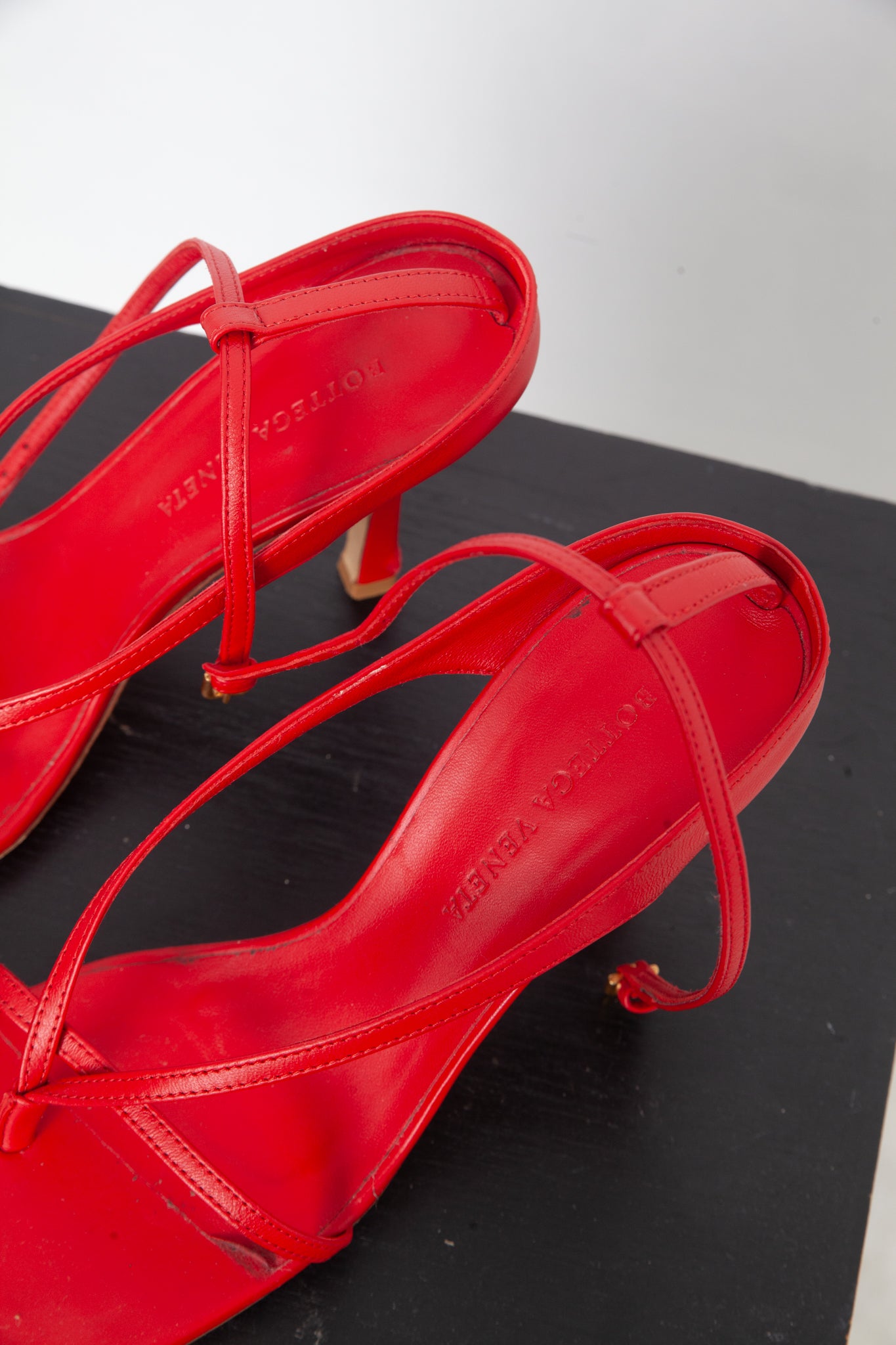 Bottega Venetta 2020's red leather sandals size 37
