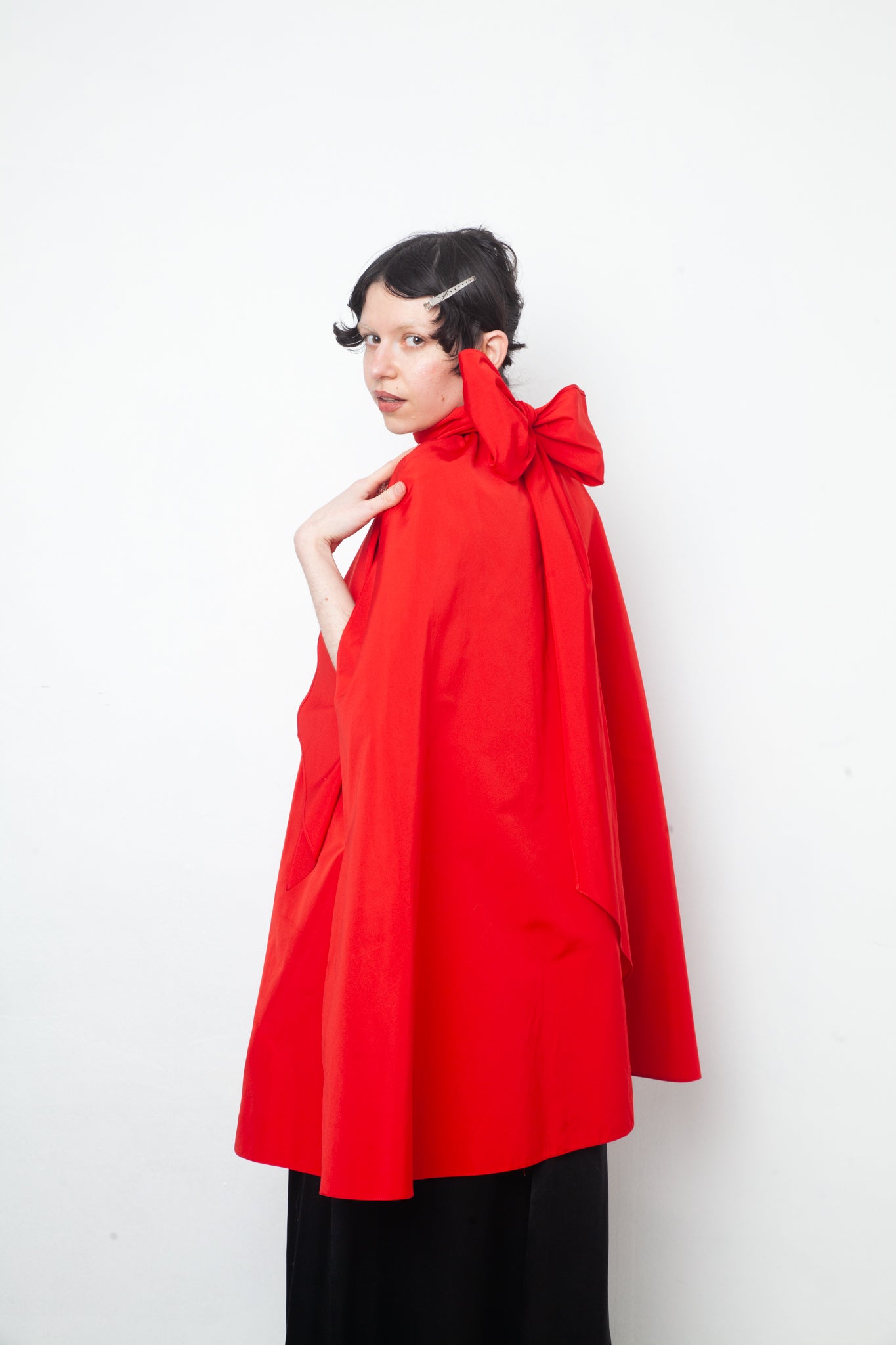 Valentino 2020’s red cape with bow in back