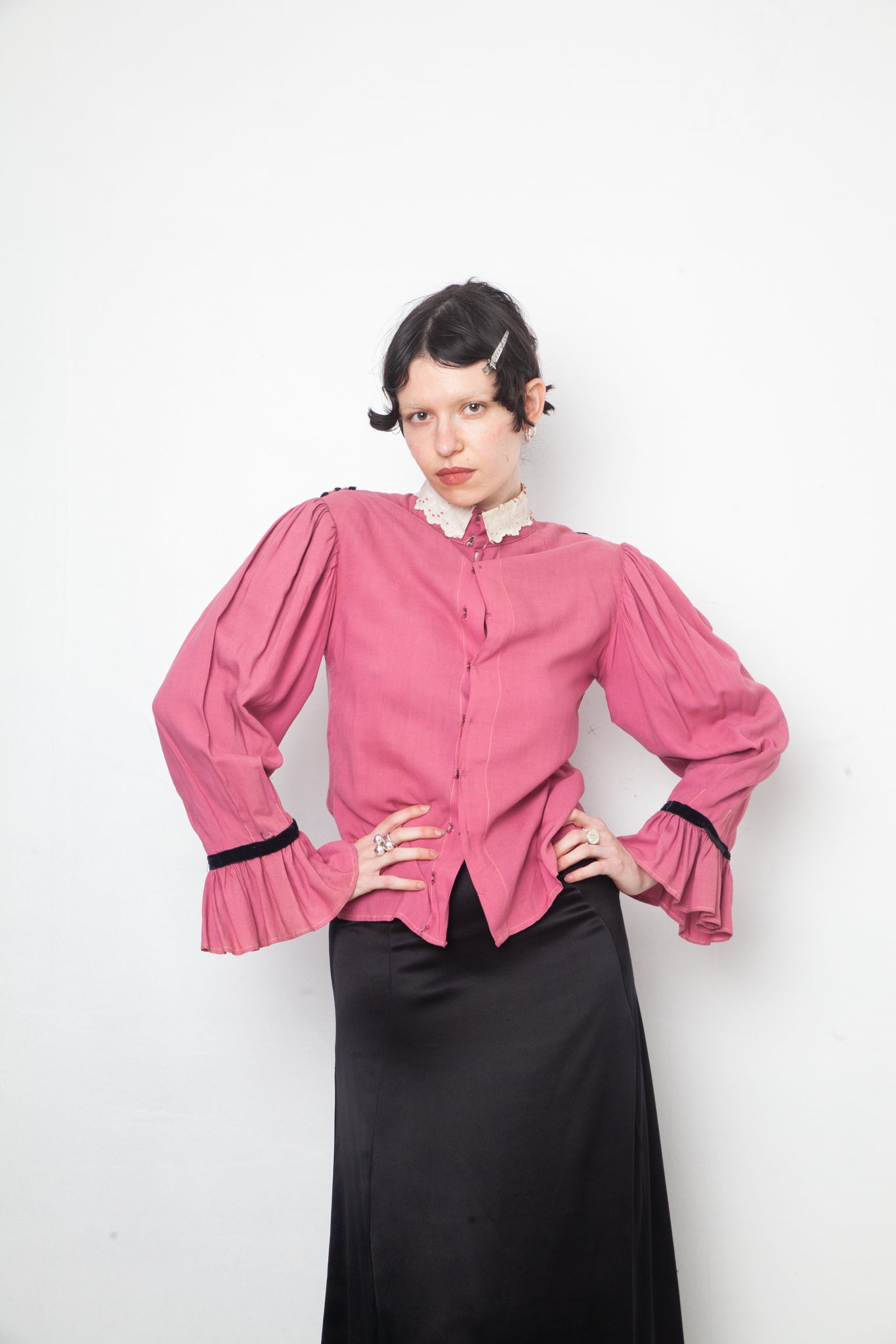 1920's pink theater costume with lace collar and flounce sleeves