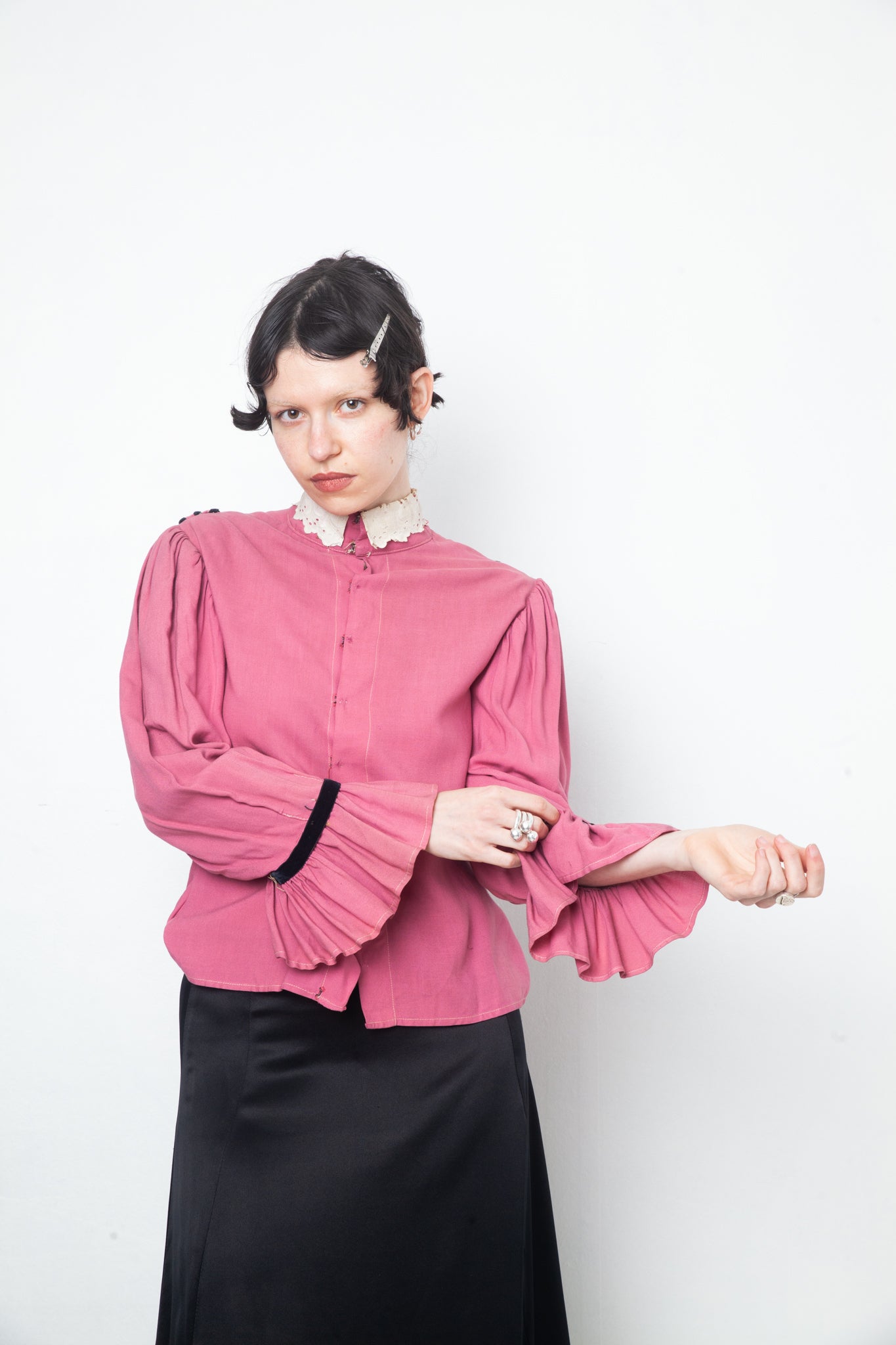 1920's pink theater costume with lace collar and flounce sleeves