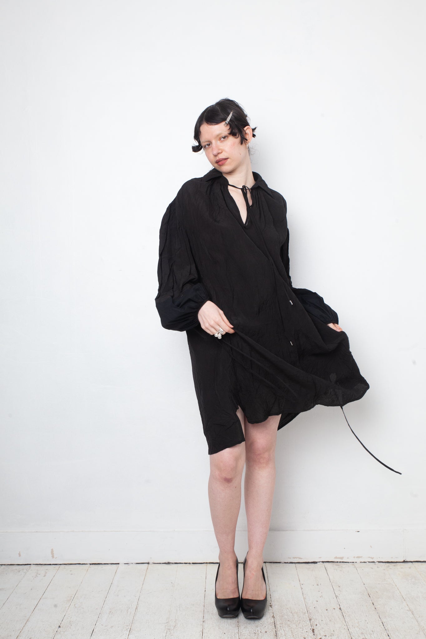 Loewe 2020's black wrinkled cotton caban shirt dress with puffy sleeves