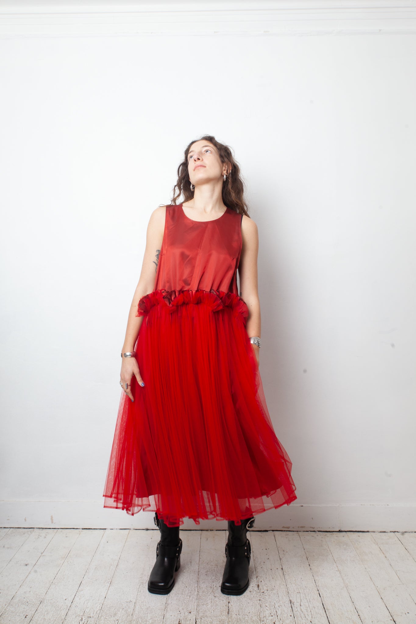 Noir Kei Ninomiya 2020’s red silky tulle A-line dress