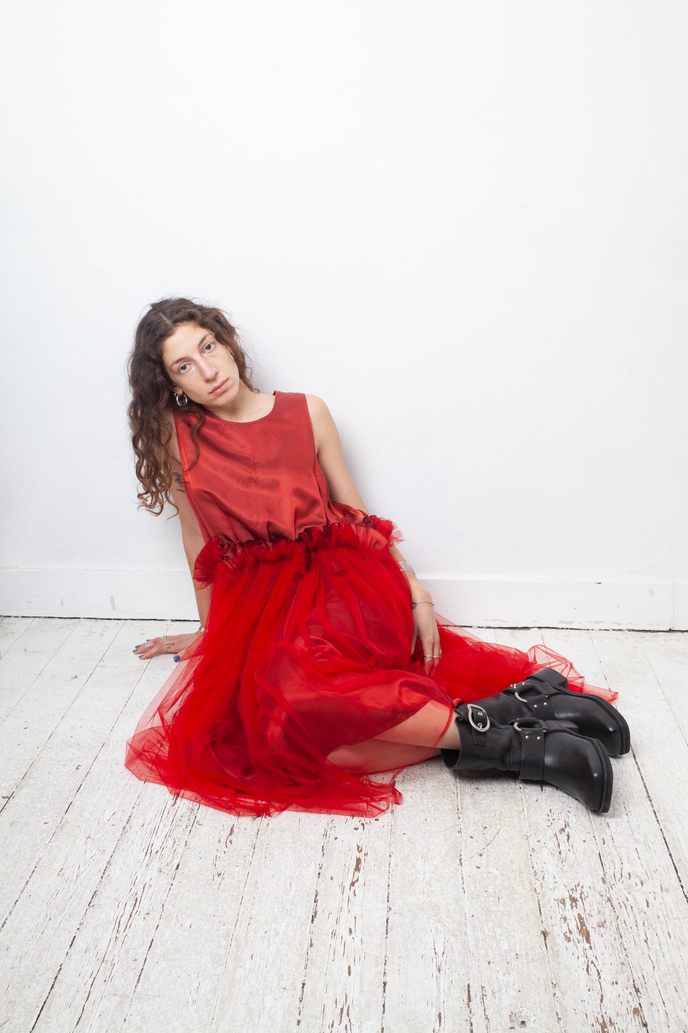 Noir Kei Ninomiya 2020’s red silky tulle A-line dress