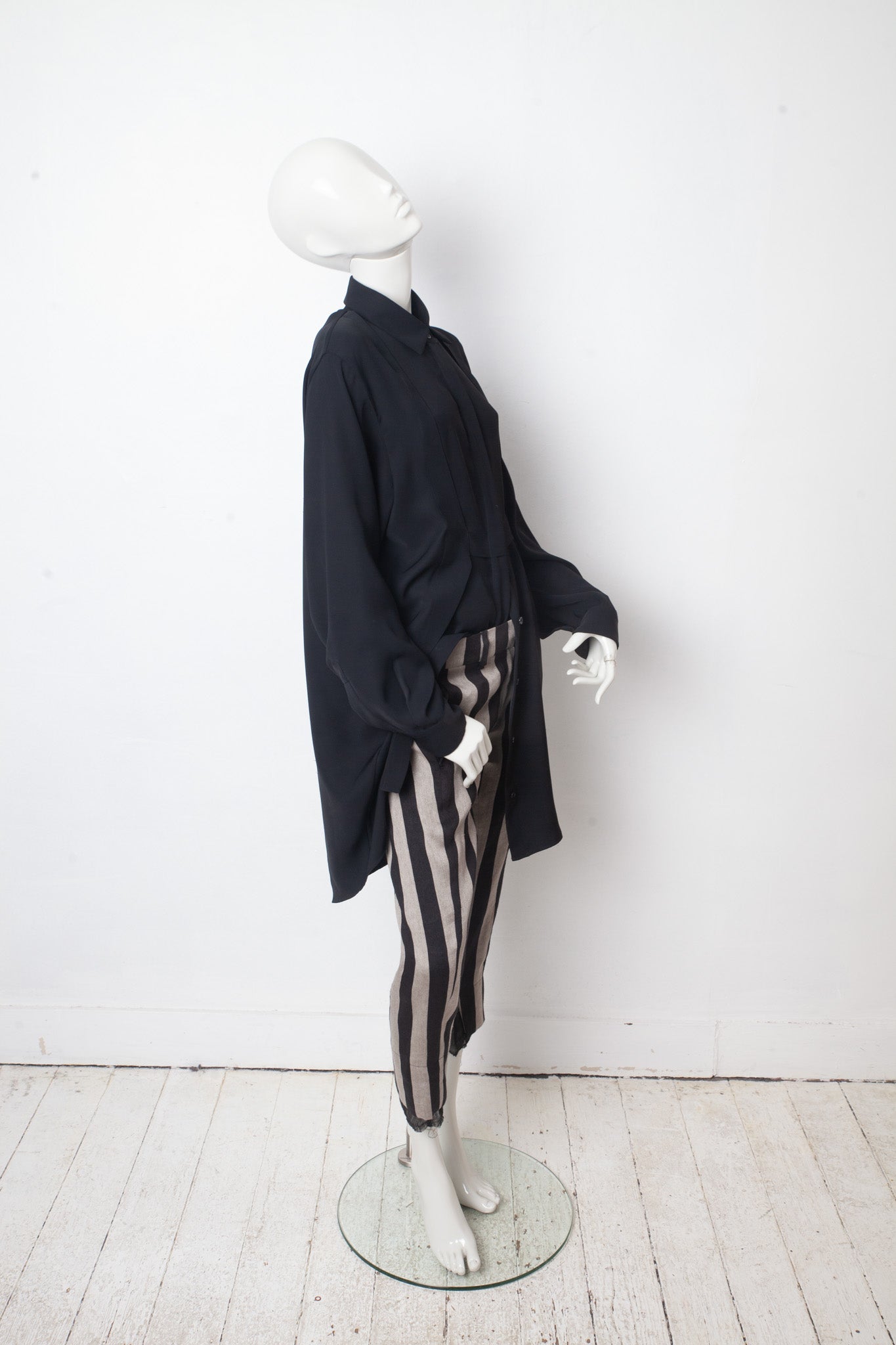 Ann Demeulemeester 2010's linen striped black and grey capri pants