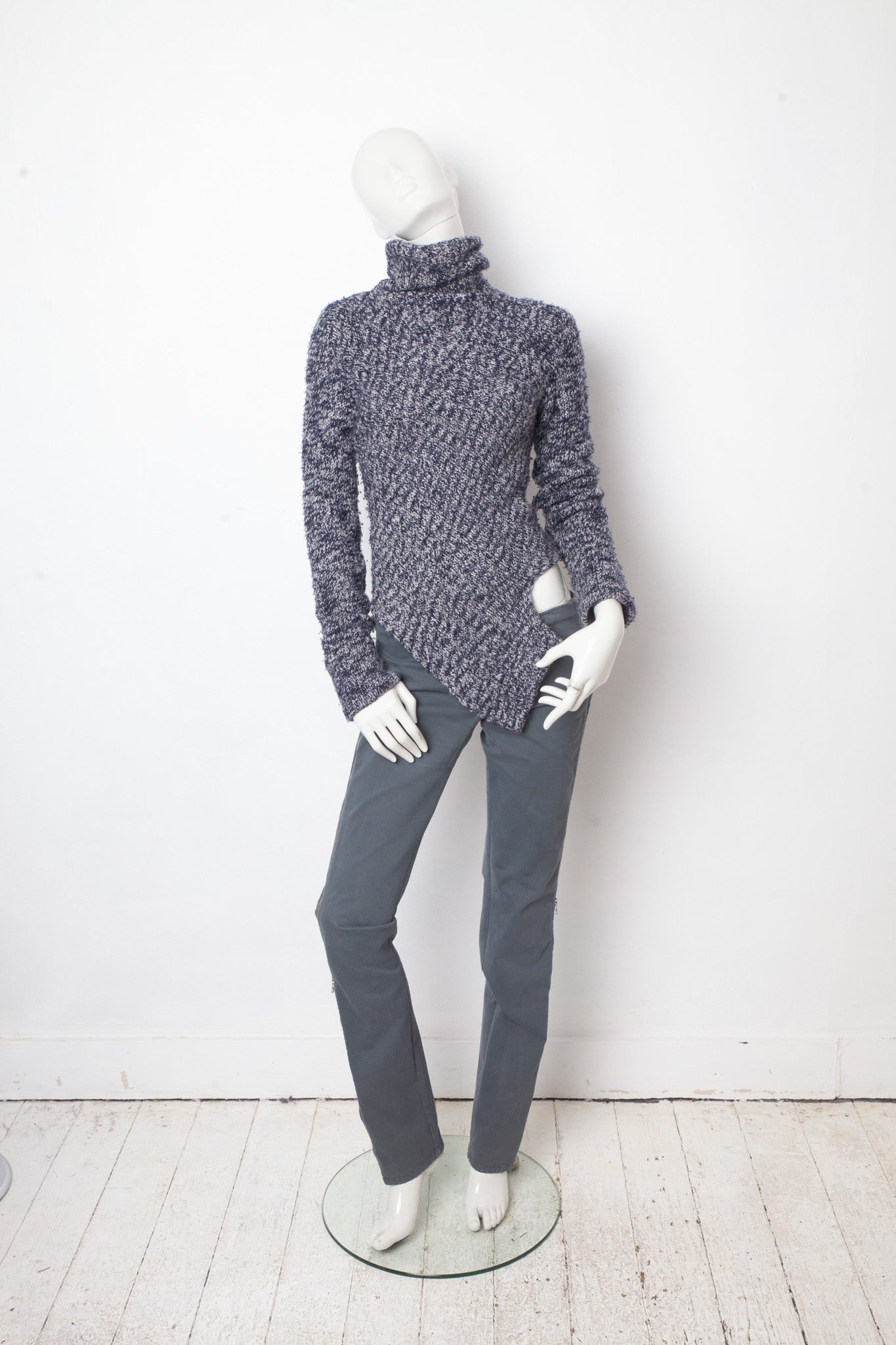 MM6 FW 2006 low waisted legging trousers with side zippers