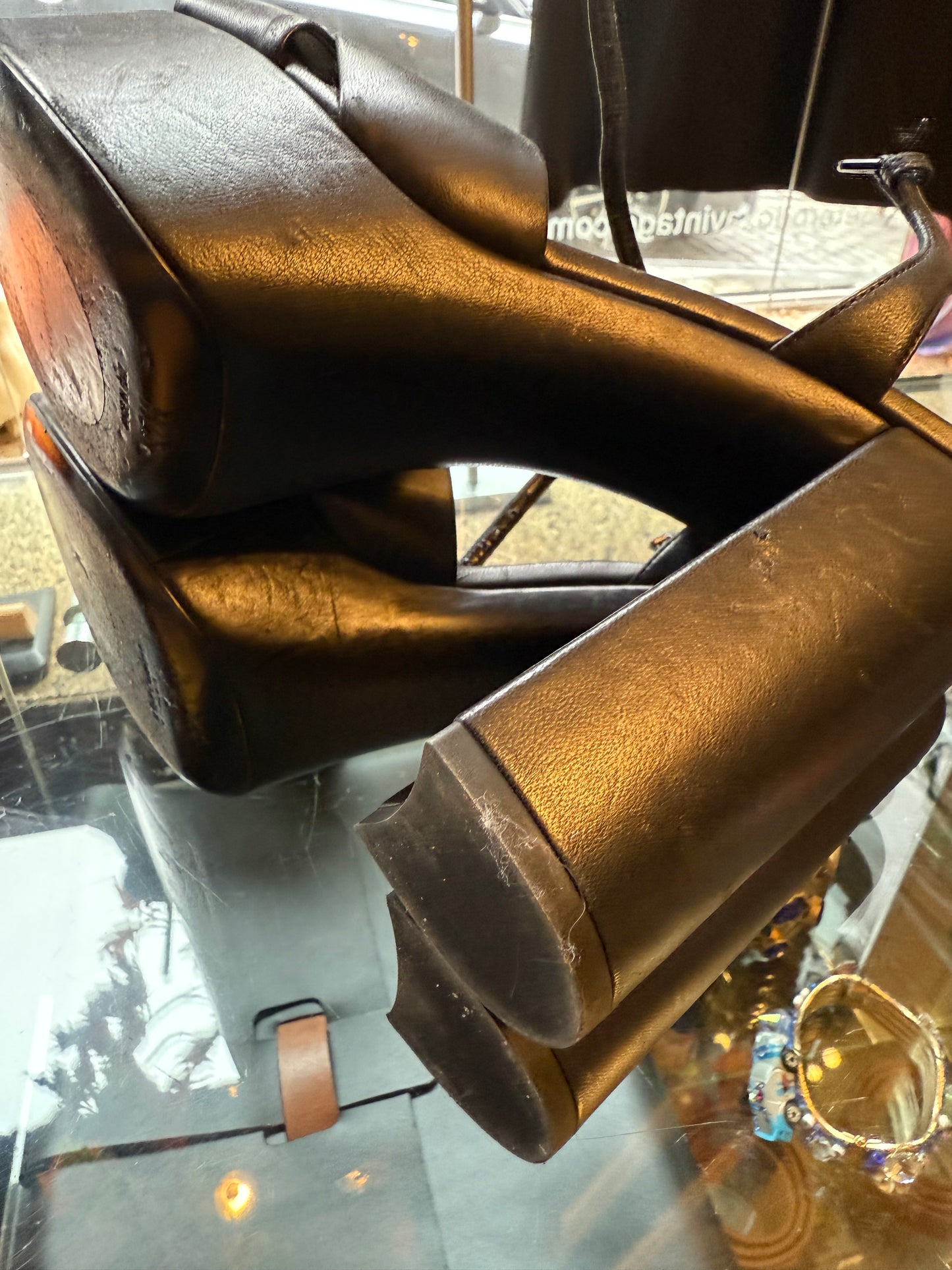 Saint Laurent black leather open toe sandals with chunky heel size 37,5