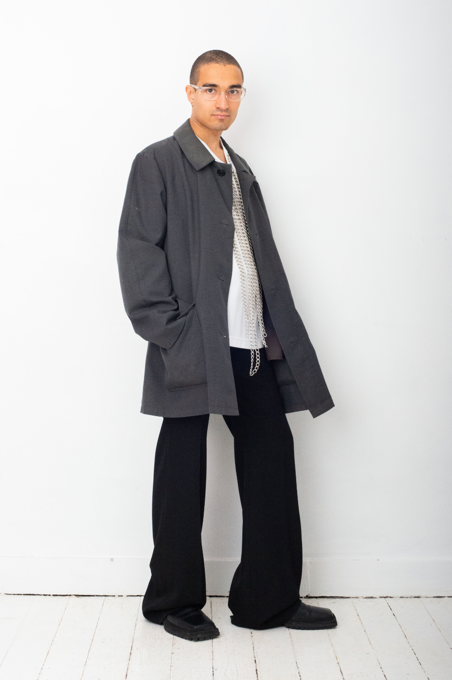 Martin Margiela 2001 wool grey coat with special button closure