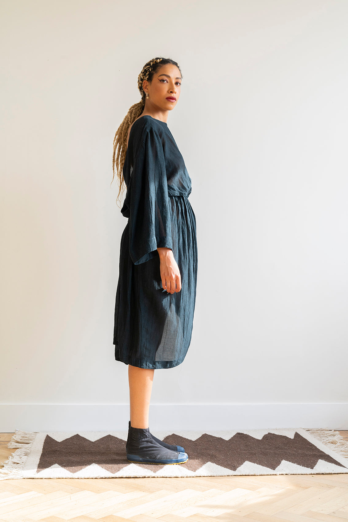 Alaïa 80's dark blue linnen dress with open back