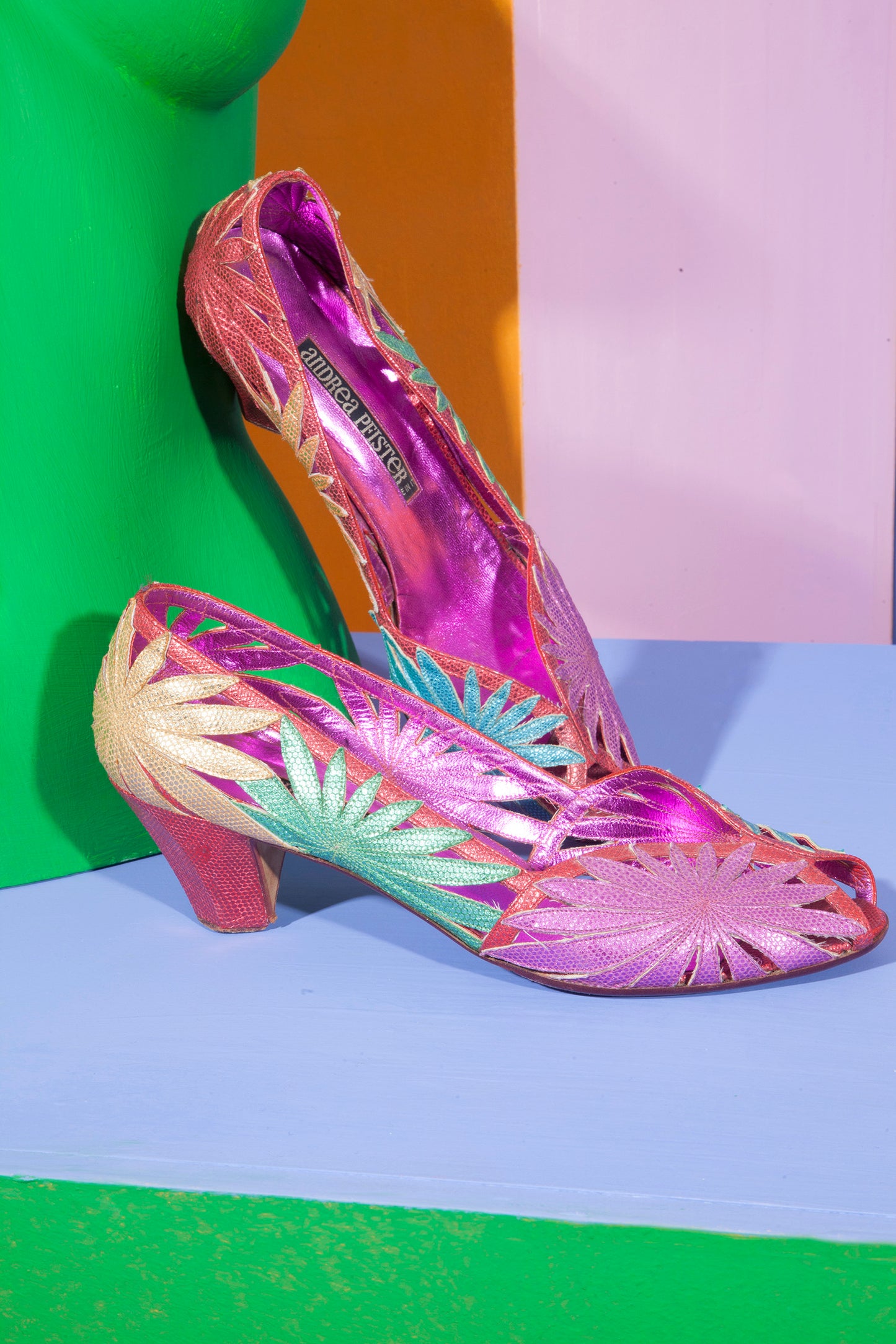 Andrea Pfister 80's metallic multicolor leaves pumps