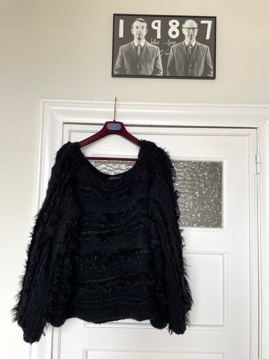 Donna Karan 2014 oversized black knit cashmere, silk and shearling lamb sweater