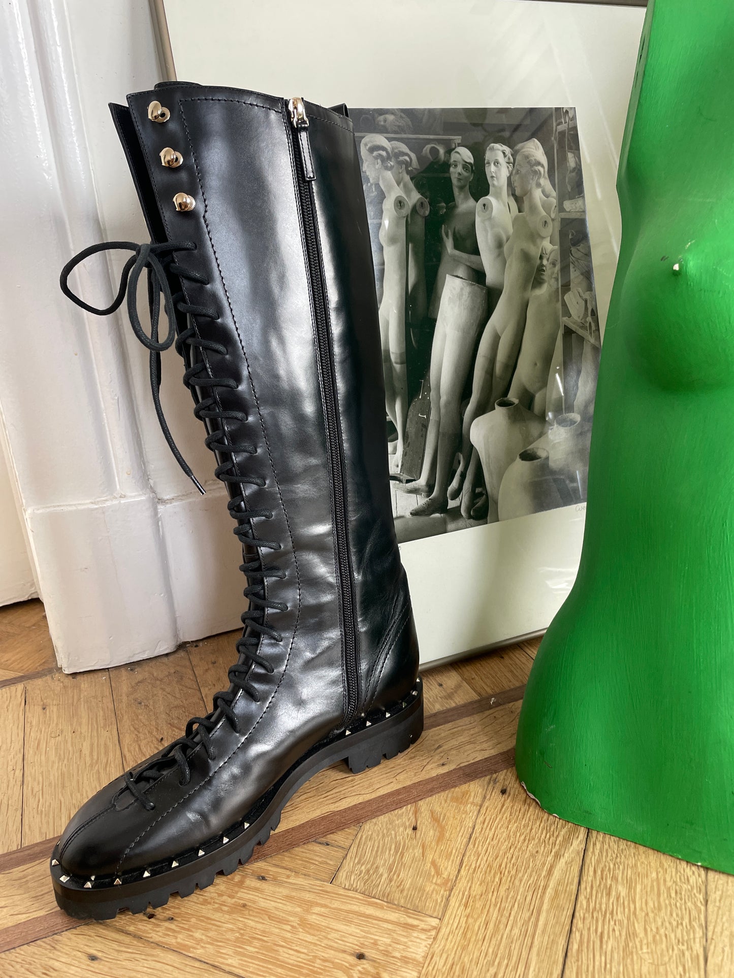 Valentino 2018 black leather laced up boots size 38