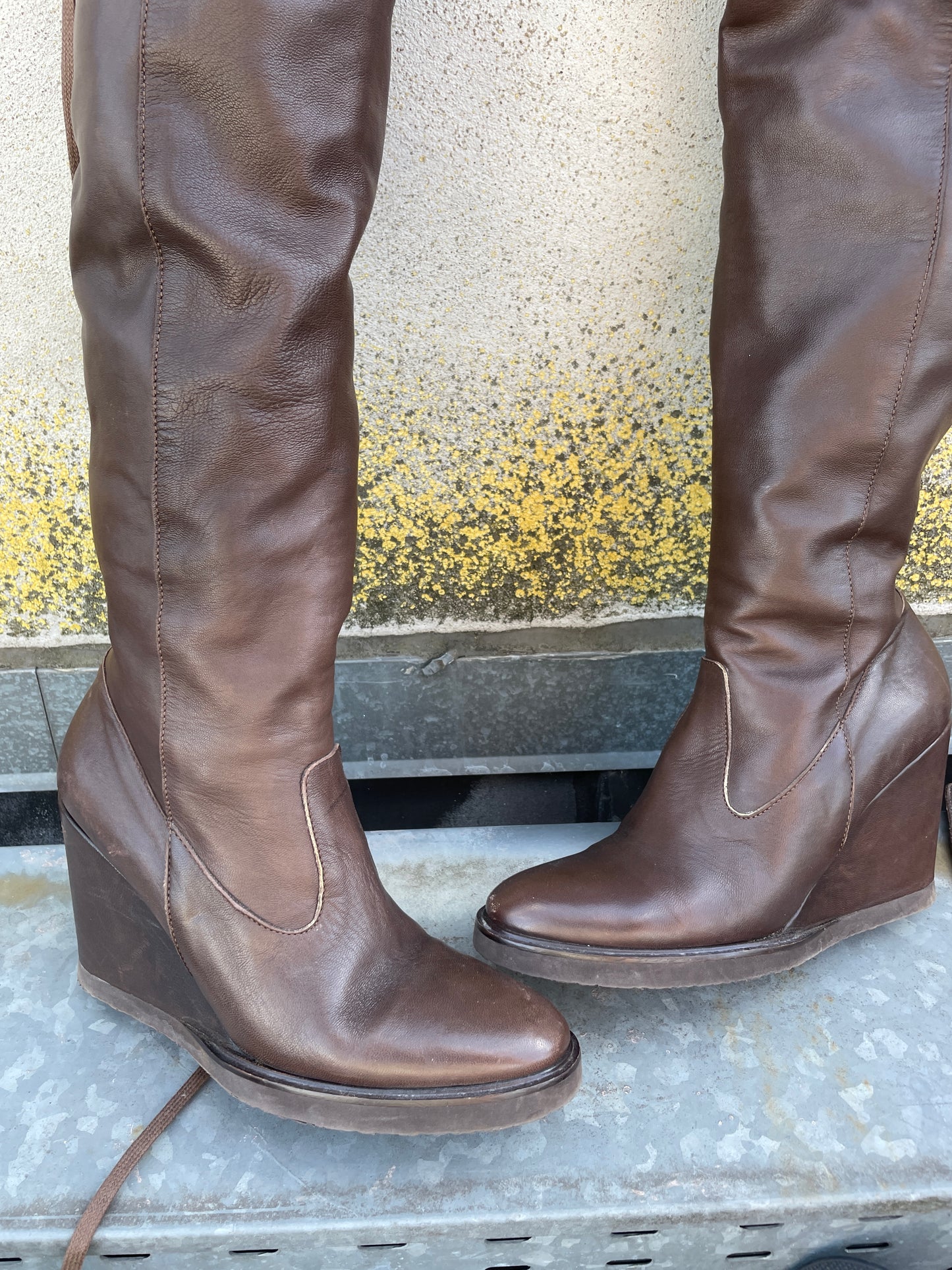 A.F. Vandervorst thigh high brown leather boots size 37,5