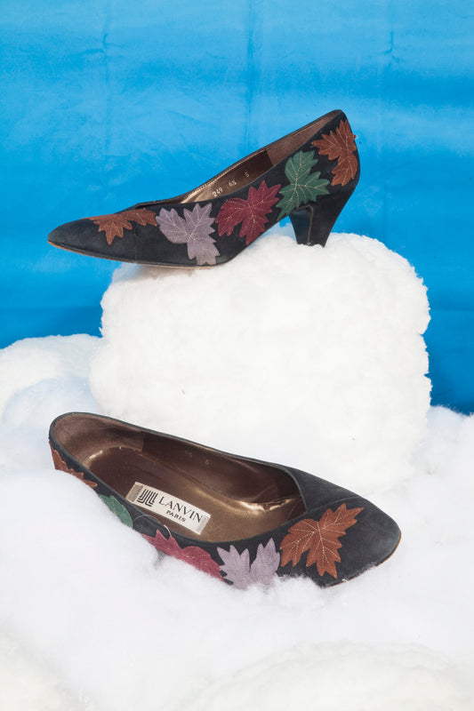Lanvin suede 80's kitten heels with leaf embroideries